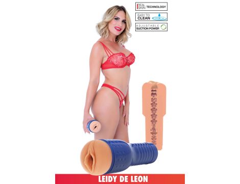 Leidy De Leon Pornstar Pussy Light skin tone